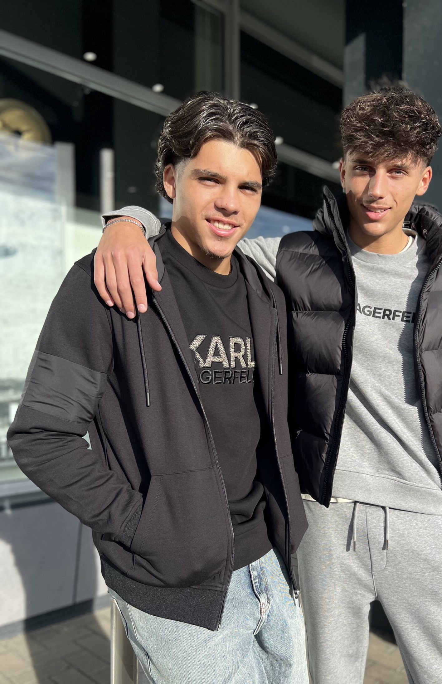 Sweat à capuche KARL LAGERFELD